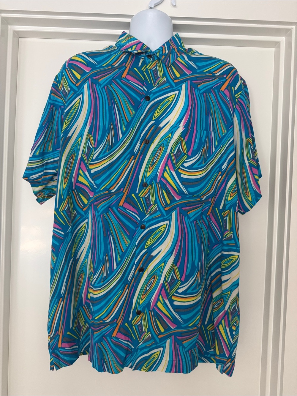 Kenny Flowers Teal & Pink Abstract Wave Short-Sleeve Button Shirt